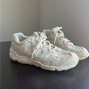New Balance 850 Cream Sneakers